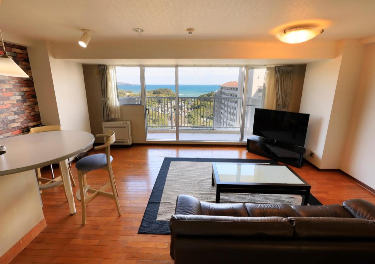 Katsuura Hilltop Hotel & Residence מראה חיצוני תמונה